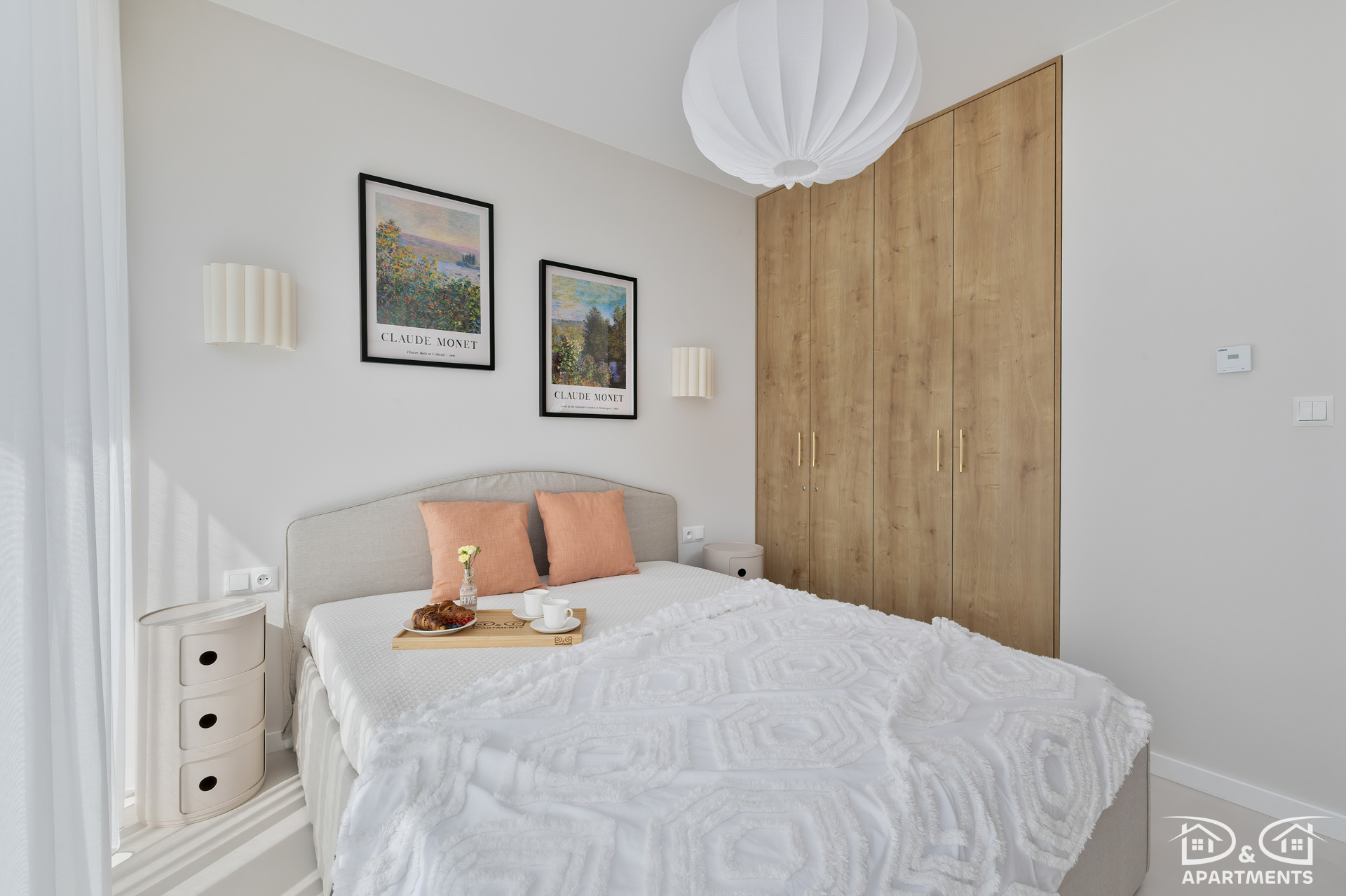 Sypialnia z szafą w apartamencie Międzywodzie Zielona 1A